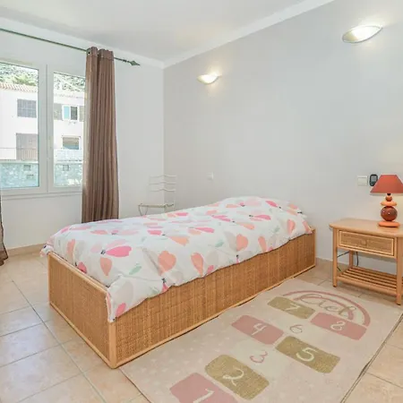 Cozy In With Kitchen 別荘