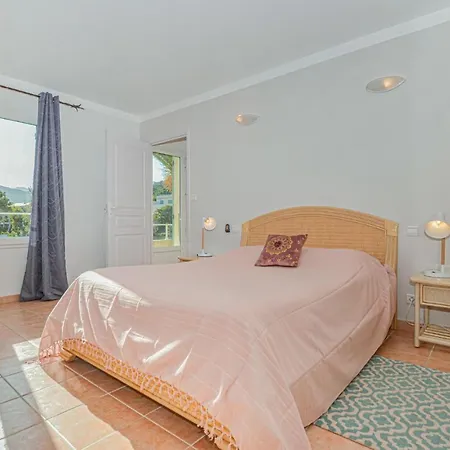 Cozy In With Kitchen 別荘