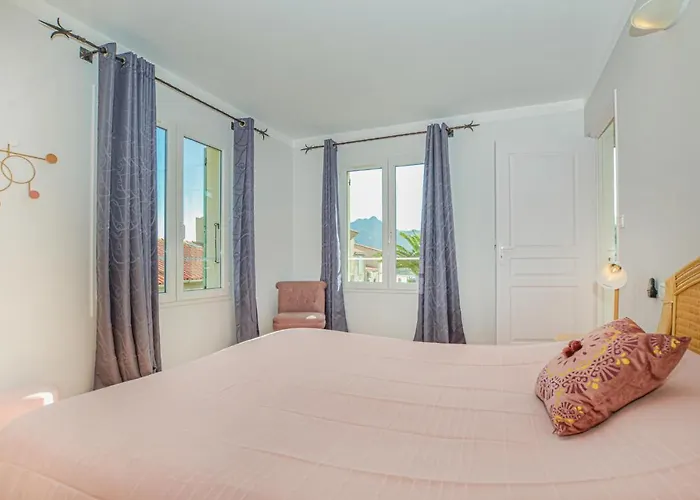 Cozy In With Kitchen