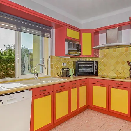 Feriehus Cozy In With Kitchen Algajola (Corsica)