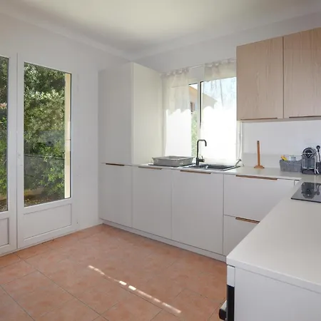 Holiday home Cozy In With Kitchen *