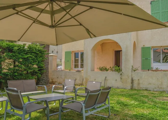 Cozy In With Kitchen *